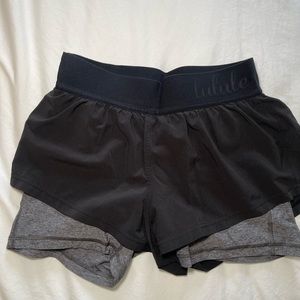 Lululemon running shorts! Size 6 🫶